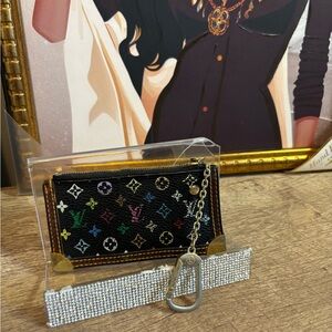 Louis Vuitton Murakami black key cles